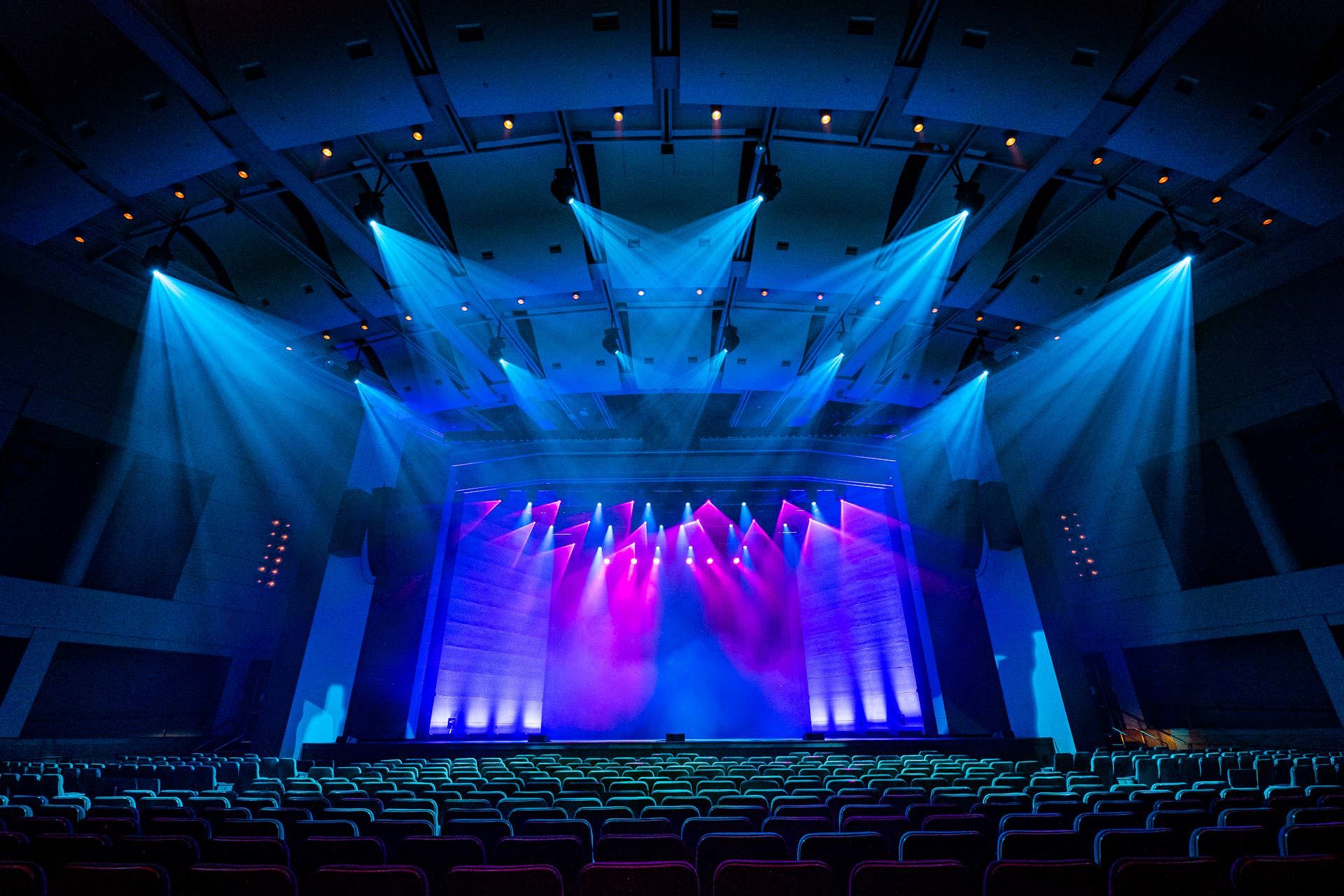 MCC_Auditorium-Stage-Lighting_High-Haze_Web-Res_Tim-Madie-Photography_2019-10.jpg?mtime=20200306160641#asset:6294361
